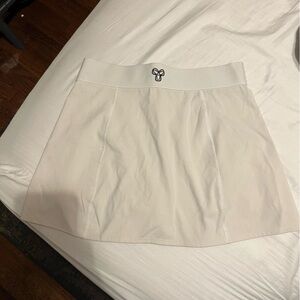 Aritzia TNaction athletic skort